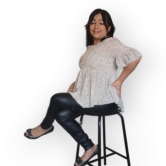 WOMENS 1X Gray  Balloon Sleeve Smocked Blouse - Picture 3 of 16